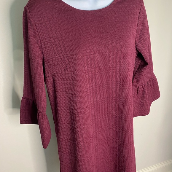 NWT BANANA REPUBLIC PLAID BELL SLEEVE STRETCH SHIFT DRESS - SMALL BURGUNDY - Picture 2 of 2